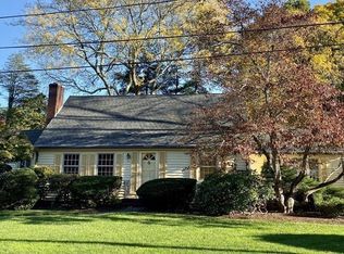 20 Winthrop Dr, Attleboro, MA 02703