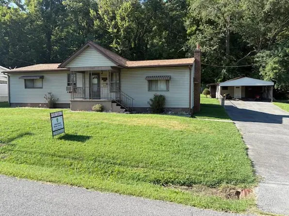 402 E Parrish St, Covington, VA 24426