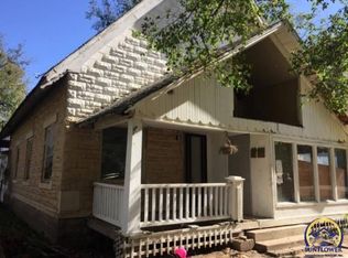 2320 SW Buchanan St, Topeka, KS 66611