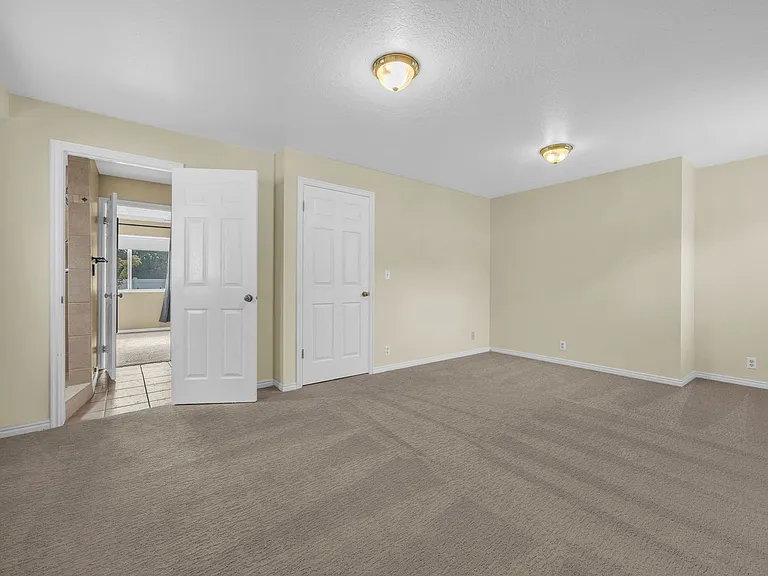 567 N Allanwood Pl — Photo 23
