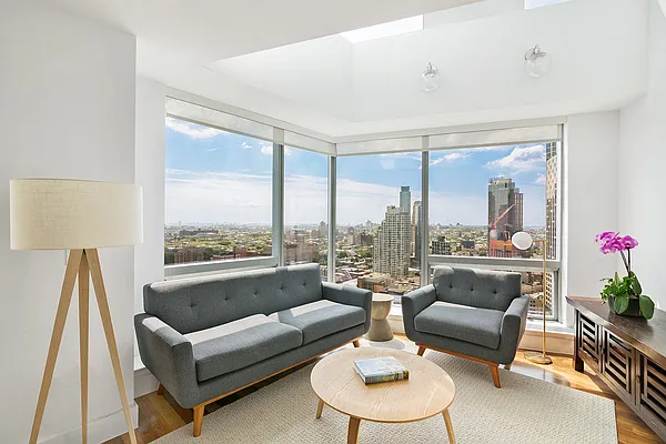 Sold by Compass | media 2