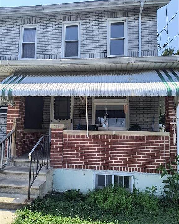 1st image of 226228 N Graham St