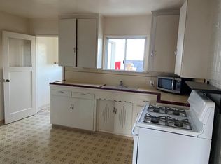 393 Monroe St, Monterey, CA