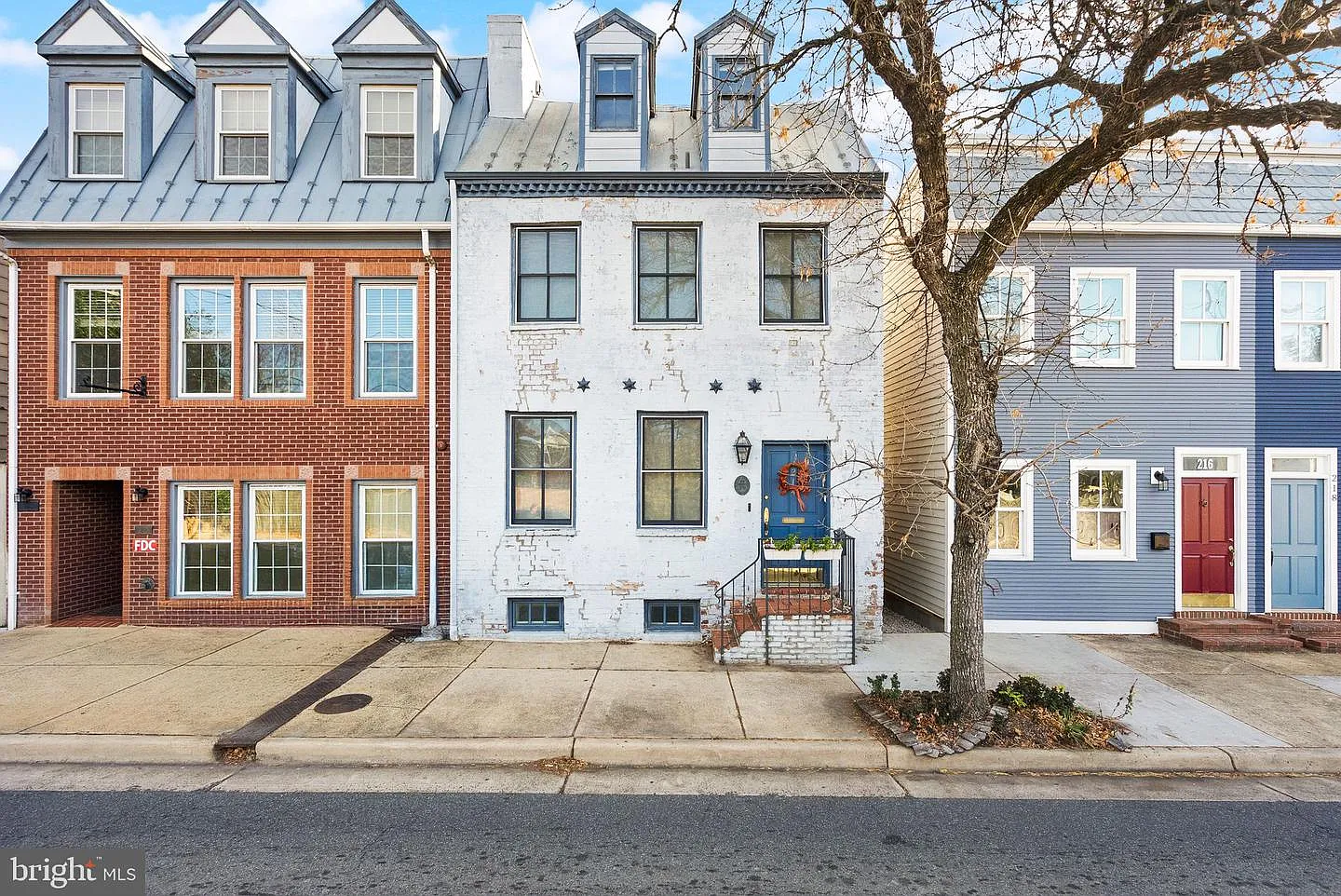 1 bed, 678 sqft, $2,300 — Photo 1