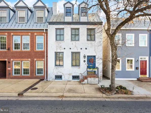 214 S Henry St, Alexandria, VA 22314