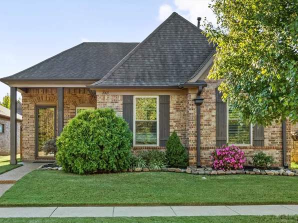 2003 S Bend Dr, Cordova, TN 38016