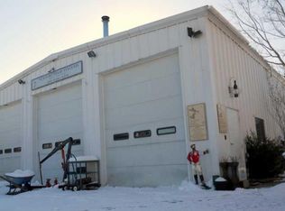 16 John St, Portsmouth, RI 02871