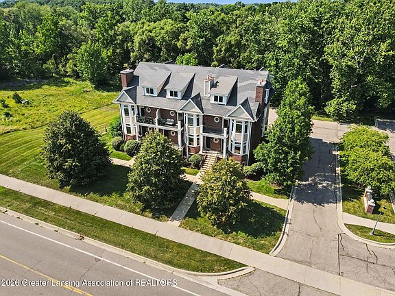 4th image of 2058 Central Park Dr