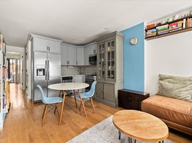 153 Monroe St, Brooklyn, NY
