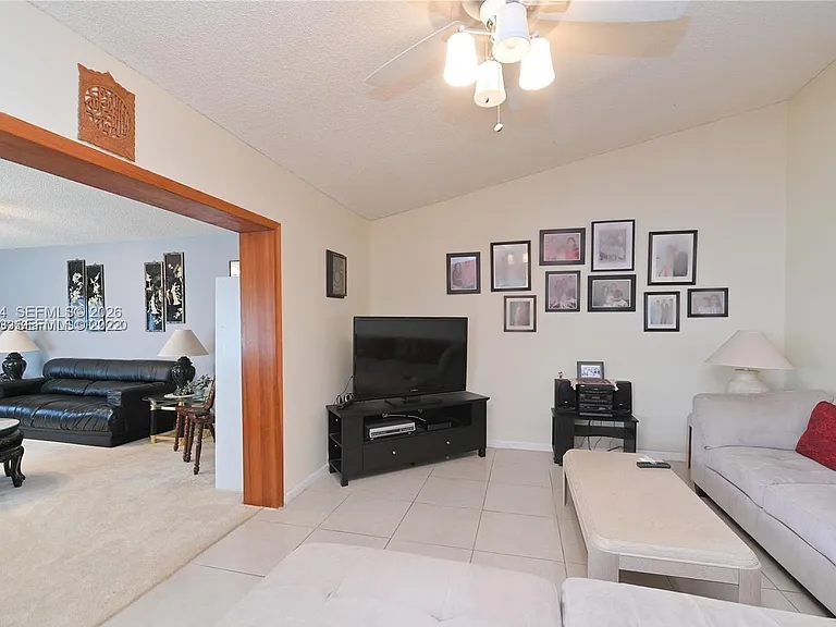 9612 SW 117th Ave — Photo 6