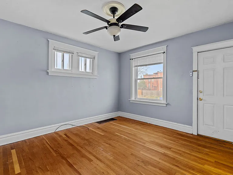 2116 Geyer Ave #1 — Photo 3