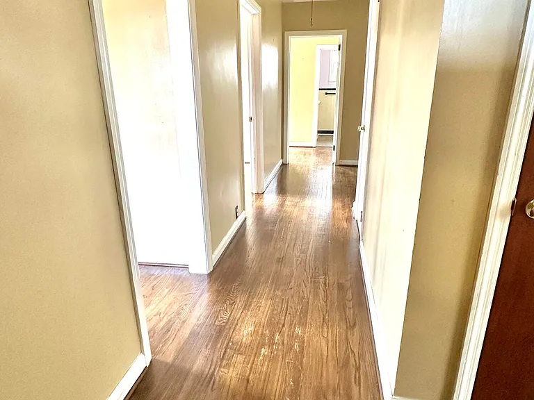 217 E Vineland Rd — Photo 14