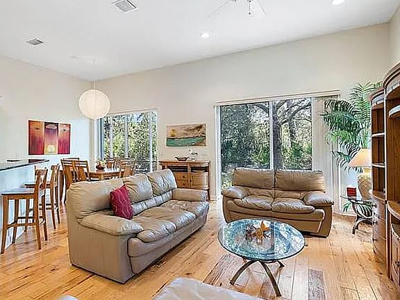 3rd image of 1609 Nature Ct