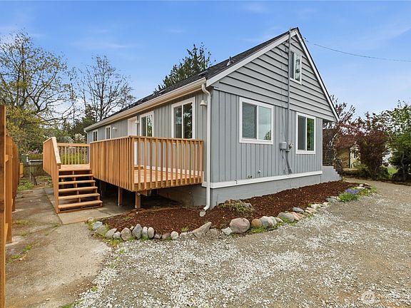 2nd image of 400 1/2 22 Avenue Ct