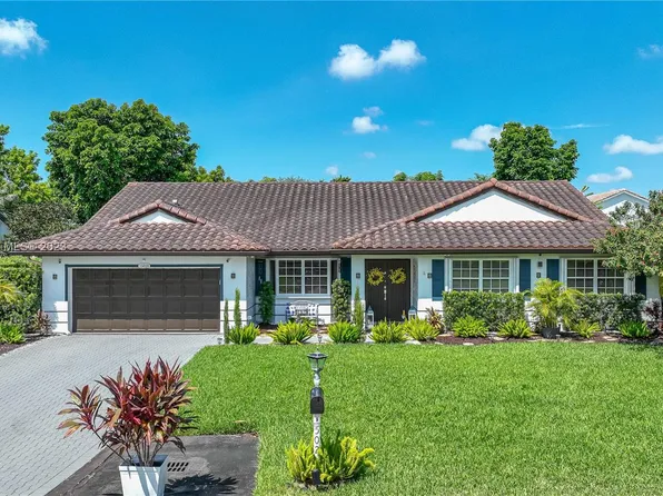 15020 SW 153rd Pl, Miami, FL 33196