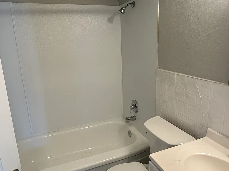 9839 Lorna Ln — Photo 6