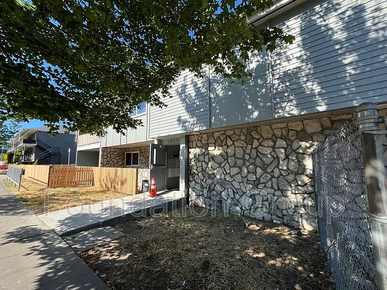 3829 Martin Luther King Jr Way S #303 — Photo 16