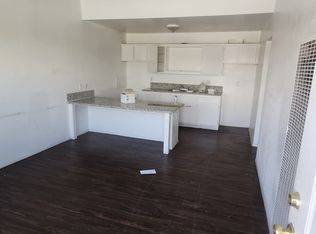 16460 Sequoia St APT 4, Hesperia, CA 92345