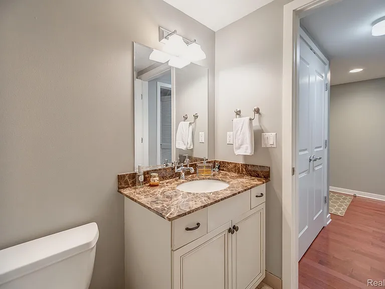 1135 Shelby St #2605 — Photo 18