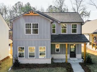 352 Creek Wood Park Dr, Ball Ground, GA 30107
