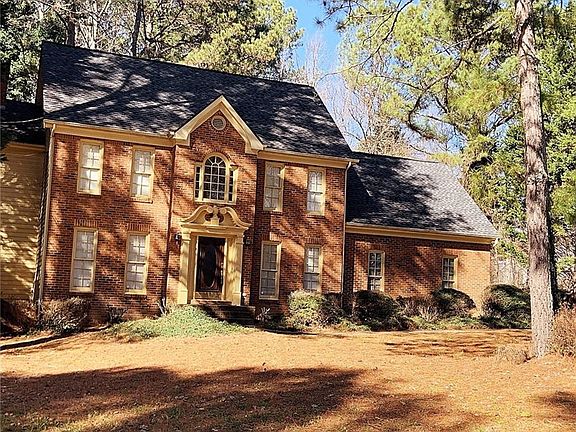 2nd image of 3605 Warwick Way