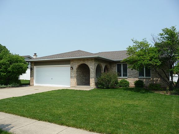 3rd image of 9224 178th St