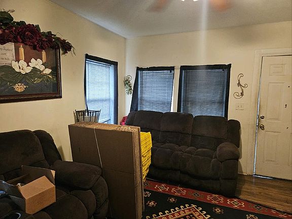 3rd image of 407 N Bullard St