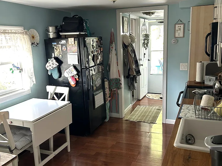 21 Bear St #1 — Photo 2