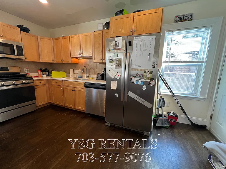 237 Everett St #237 — Photo 18
