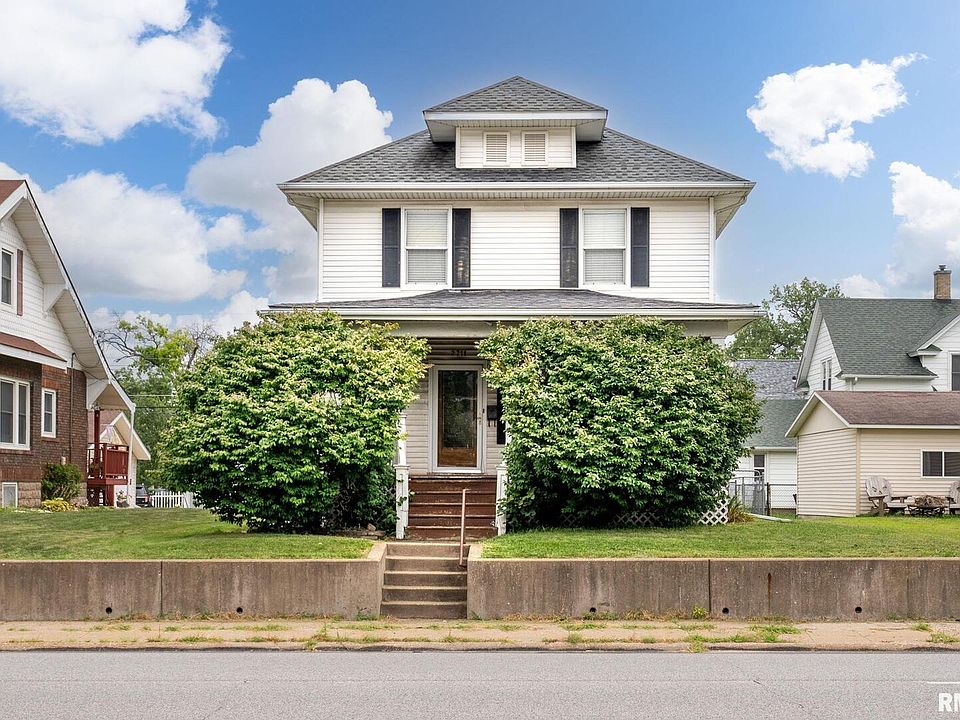 1st image of 2711 Harrison St