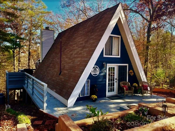 108 Sir Galahad Dr, Lake Lure, NC 28746