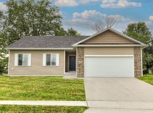 3902 Harris St, Ames, IA 50014