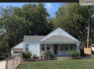 2004 S Hardy Ave, Independence, MO 64052