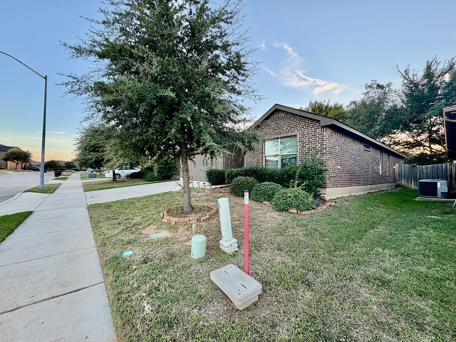 4 bed, 1771 sqft, $2,470 — Photo 3