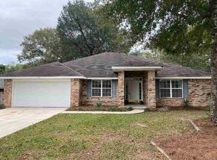 1302 Plata Canada Dr, Cantonment, FL 32533