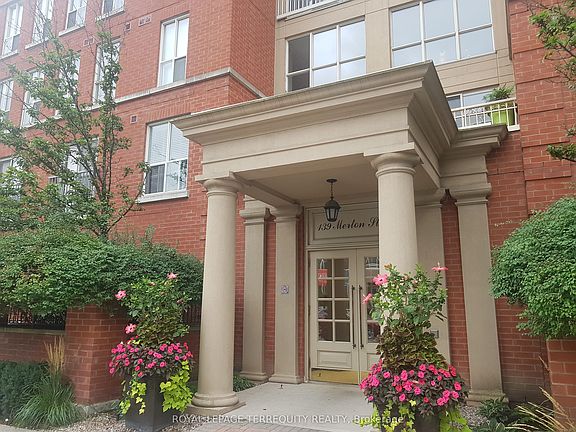 2nd image of 139 Merton St #1046