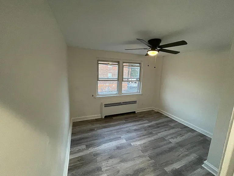 6037 Castor Ave — Photo 2