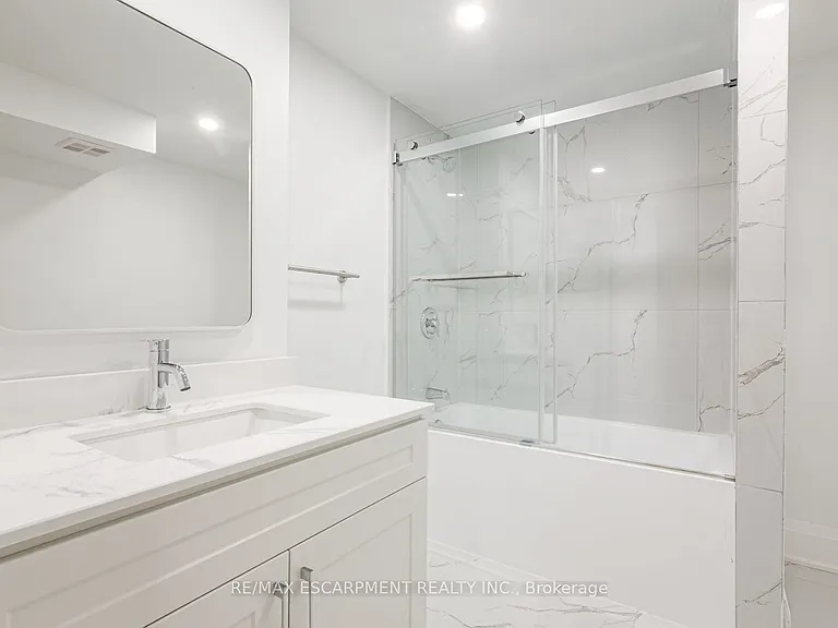 2104 Mississauga Rd — Photo 40