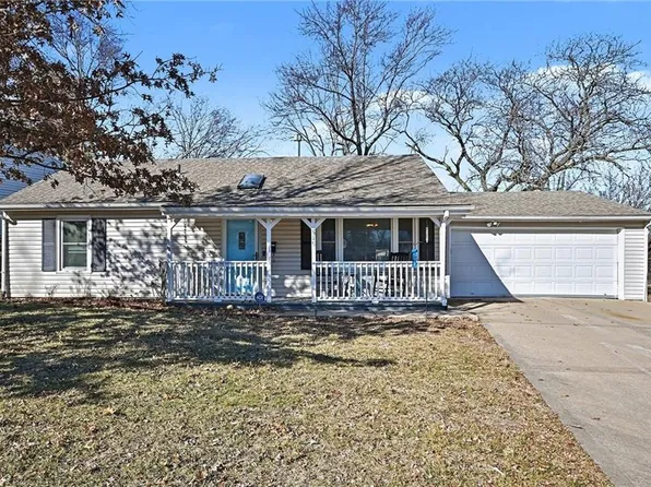 616 NE 67th Ter, Gladstone, MO 64118