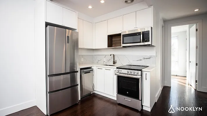 Rented by Nooklyn NYC LLC | media 21