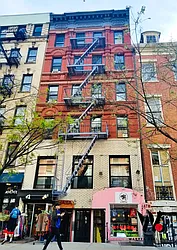 22 Saint Mark&#39;s Place in East Village