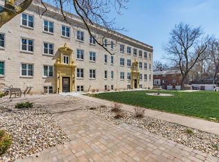 3910 Cass St #306, Omaha, NE 68131