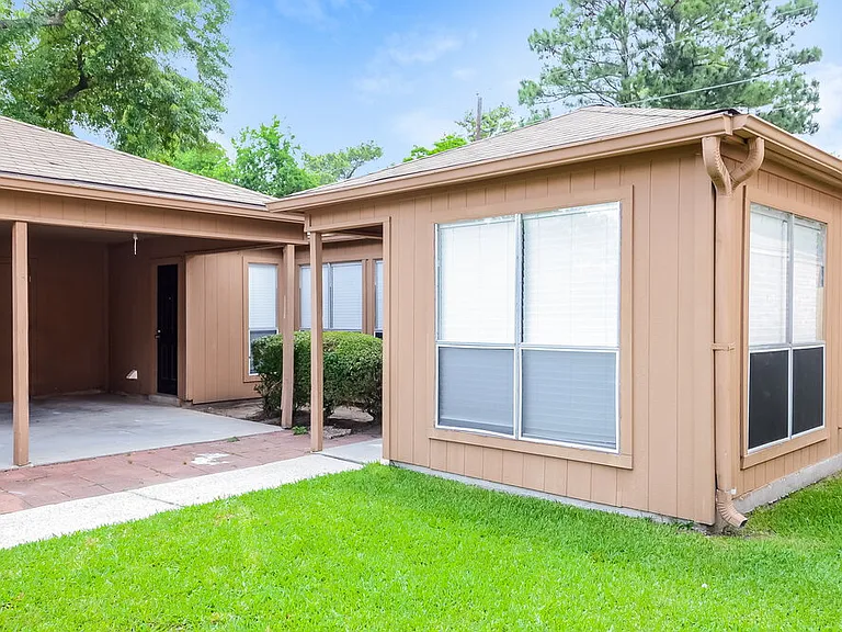 6926 Bullinger Dr — Photo 15