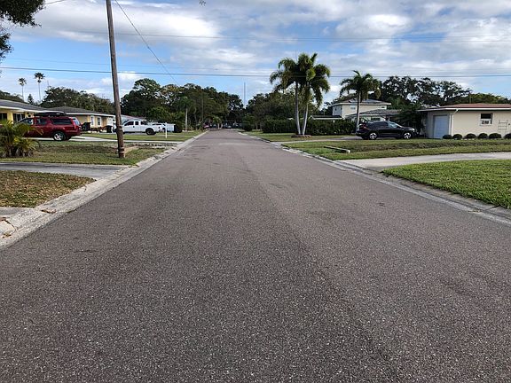 5th image of 1163 75th Ave N