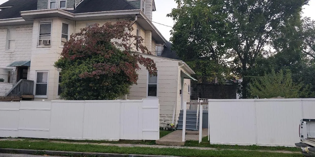 2 bed, $1,385 — Photo 2