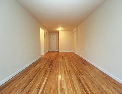 4th image of 13952 35th Ave #1
