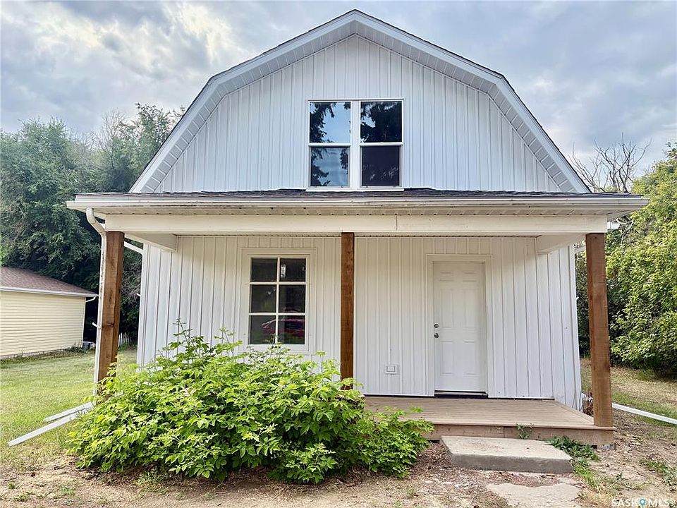 1st image of 214 Thomson STREET
