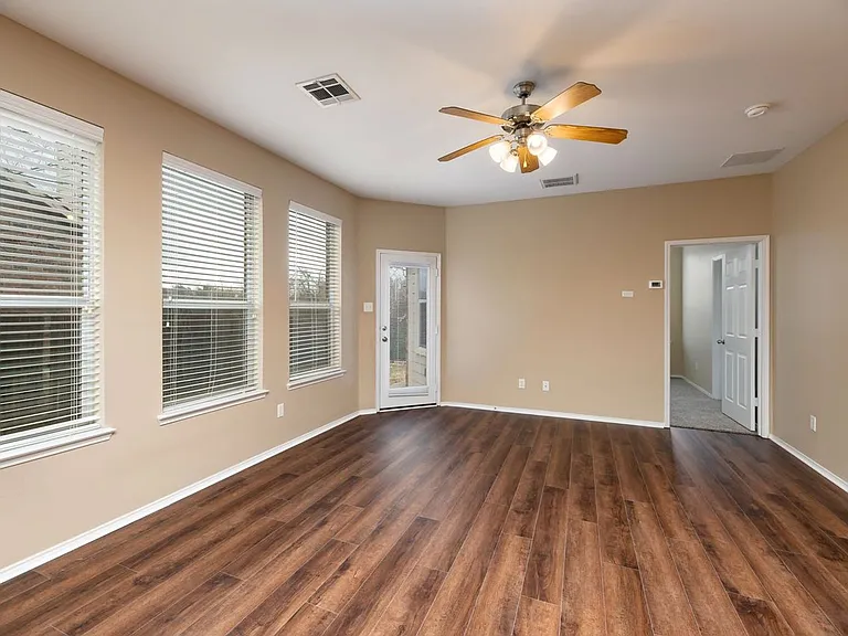 2510 Sedona St — Photo 39