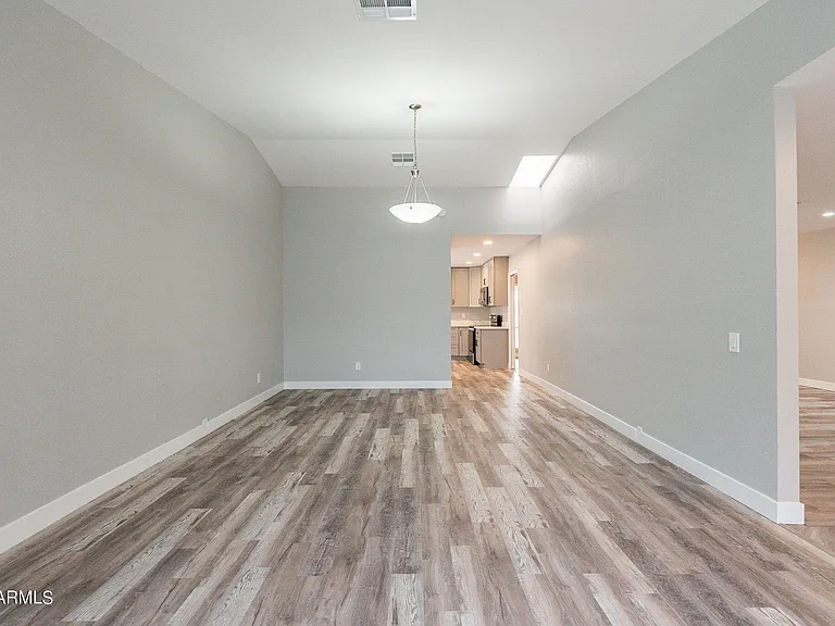 2318 E Lupine Ave — Photo 9