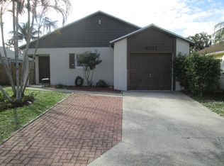 6021 Lace Wood Cir, Lake Worth, FL 33462